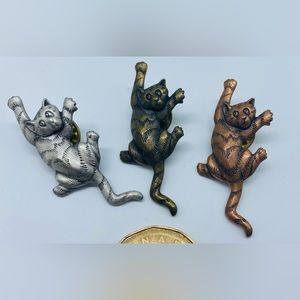 Signed JJ, Small Pewter Cat Hanging In There Fashion Lapel Pin by Jonette